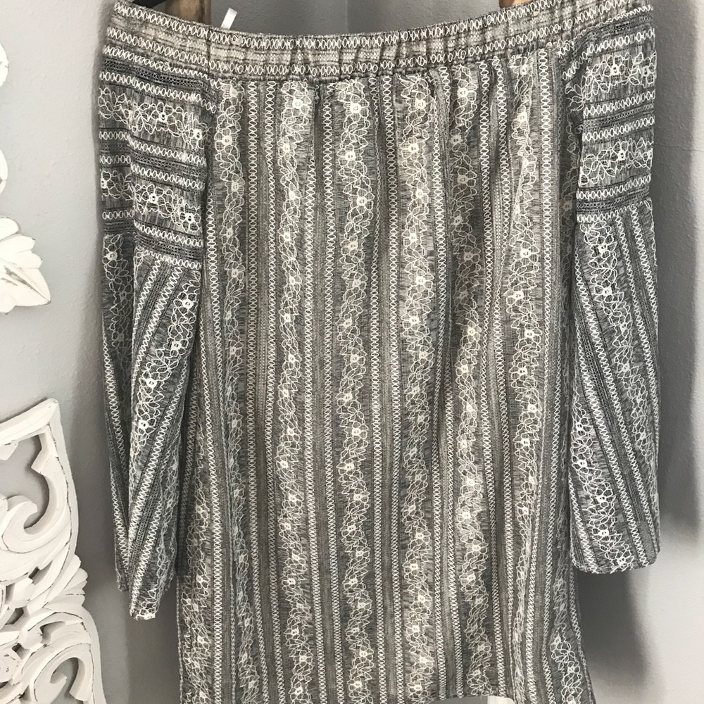 Off-The-Shoulder Lace Tent Dress